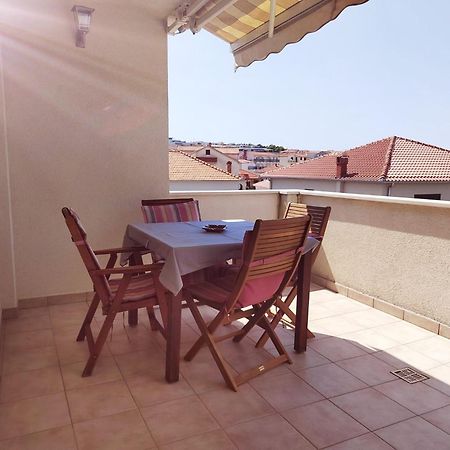 T&T Sea View Apartments Trogir Extérieur photo