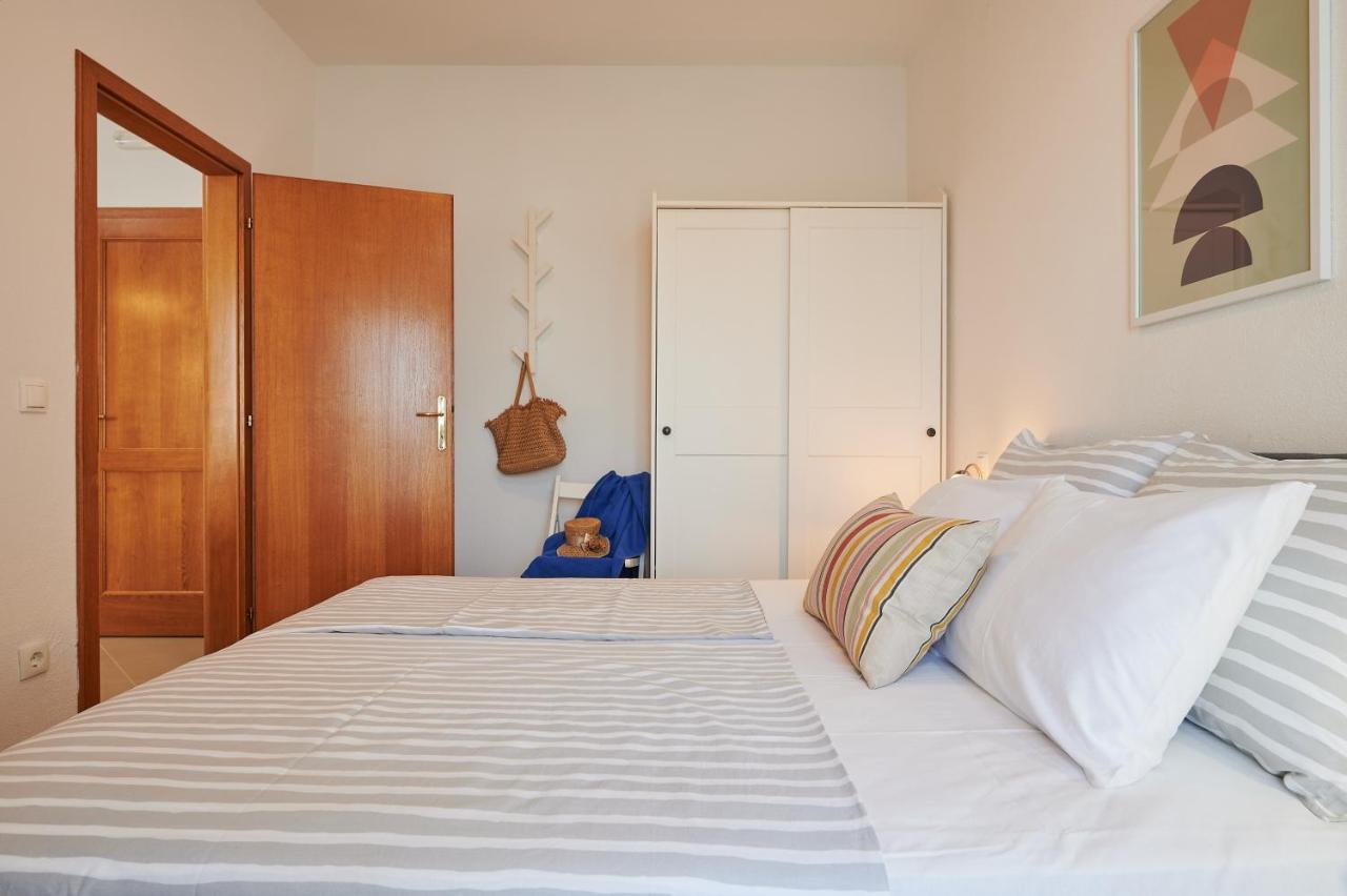 T&T Sea View Apartments Trogir Extérieur photo