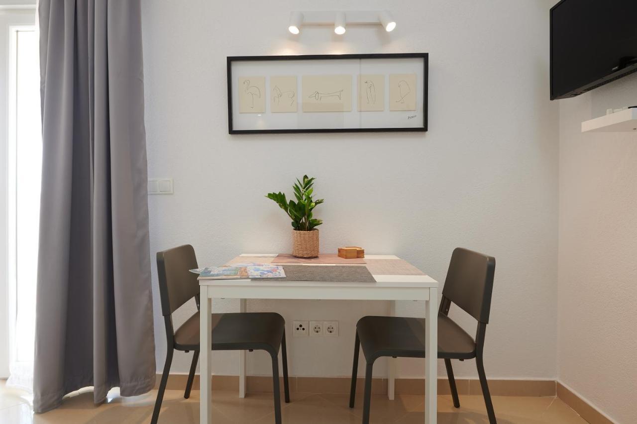T&T Sea View Apartments Trogir Extérieur photo