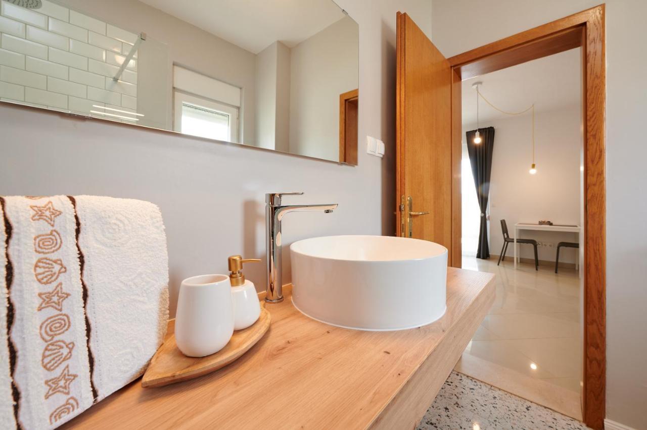 T&T Sea View Apartments Trogir Extérieur photo
