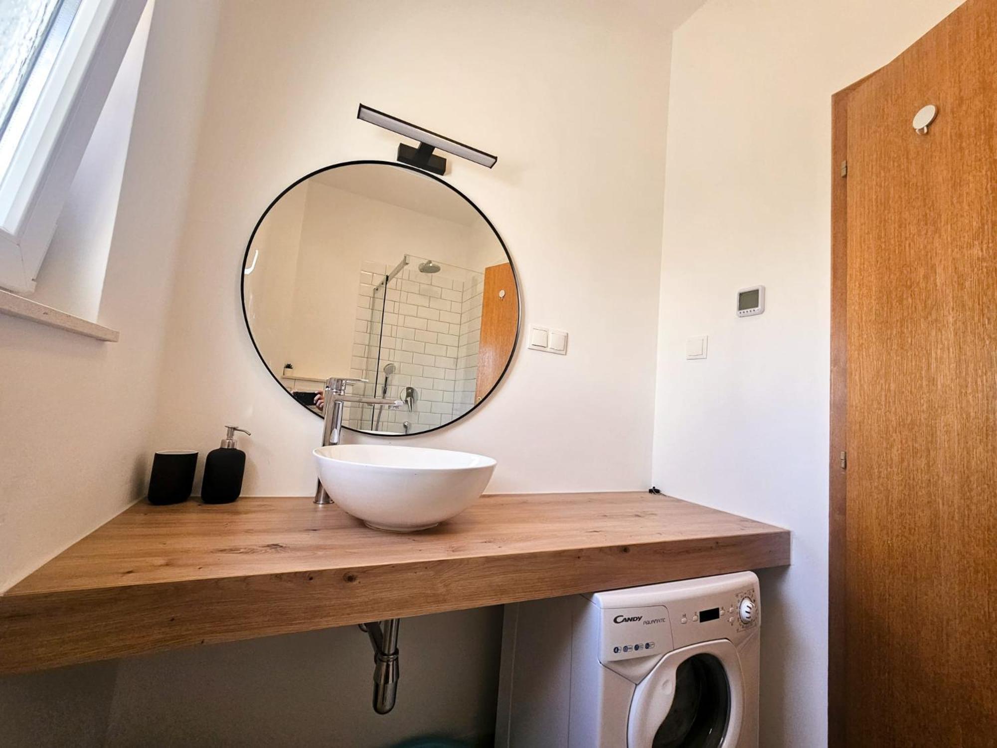 T&T Sea View Apartments Trogir Extérieur photo