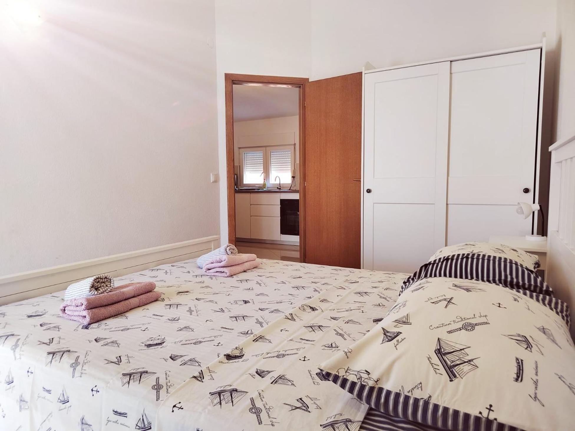T&T Sea View Apartments Trogir Extérieur photo