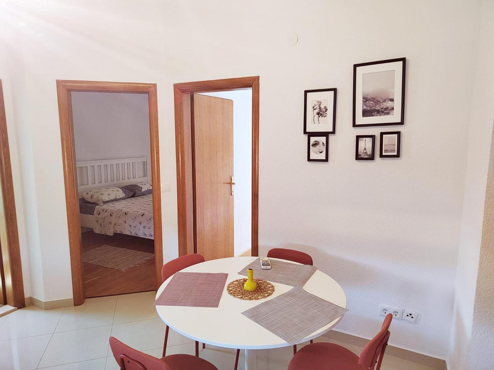 T&T Sea View Apartments Trogir Extérieur photo