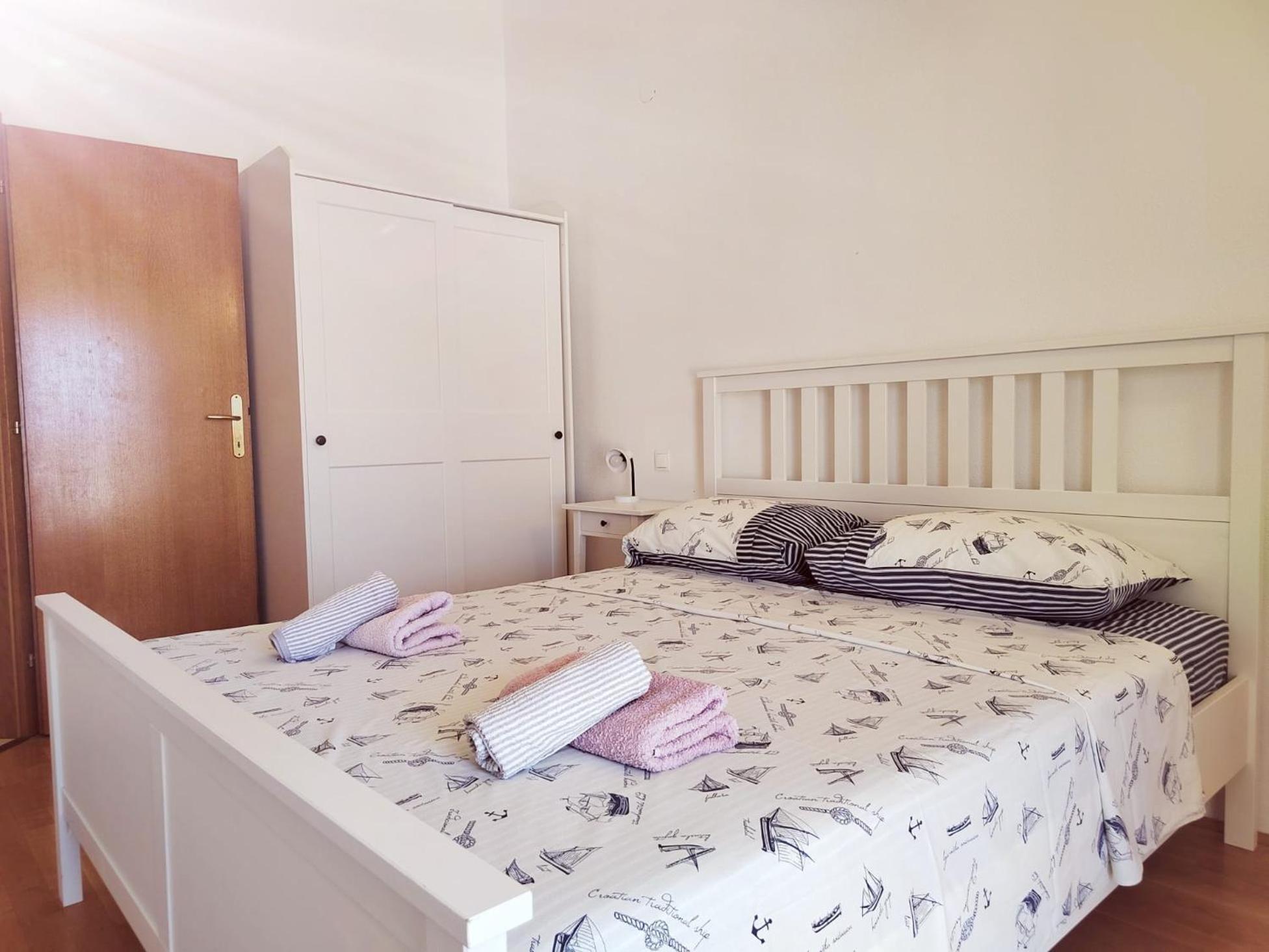 T&T Sea View Apartments Trogir Extérieur photo