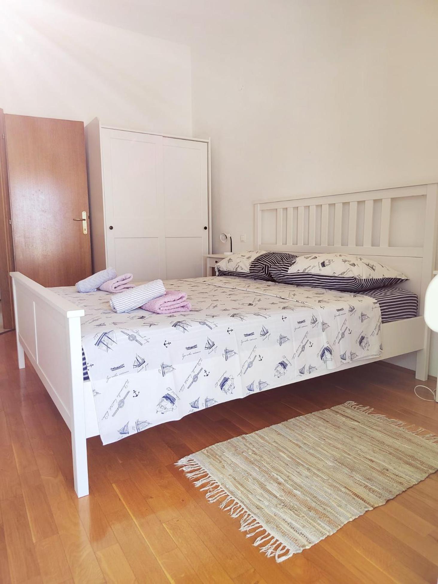 T&T Sea View Apartments Trogir Extérieur photo